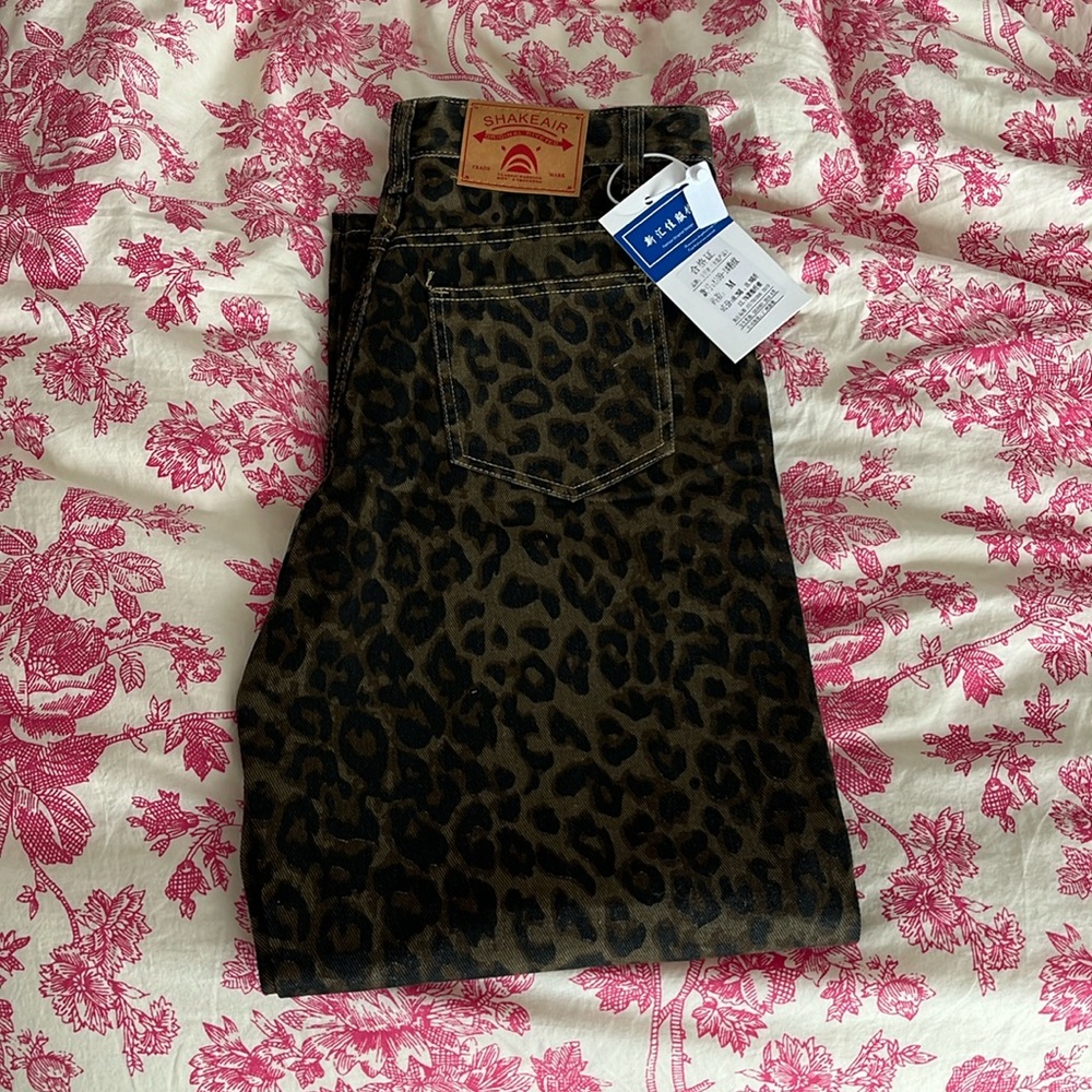 Trendy Cheetah Baggy Fit Jeans